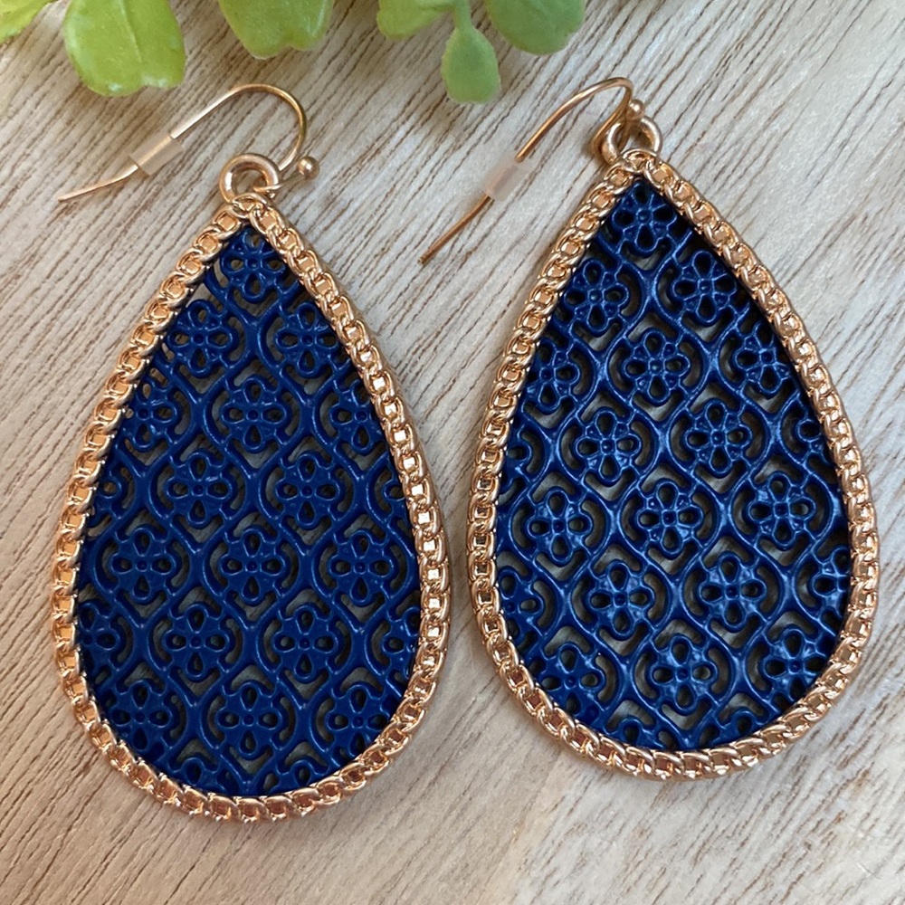 🎉HP🎉 ITS Teardrop Filigree Earrings 💗 Gold & Navy - Picture 9 of 12